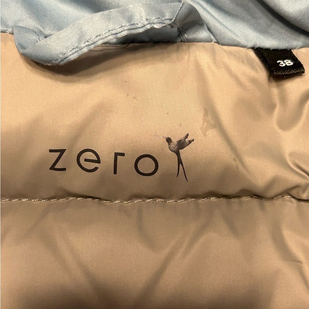 Zero Puffer Jacket - image 3